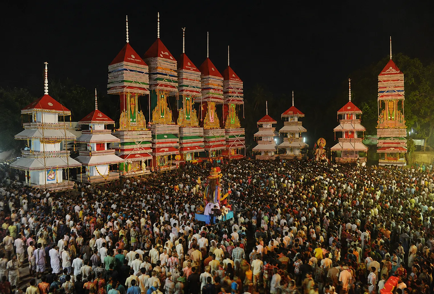 Kumbha Bharani festival, Chettikulangara Devi Temple, at night
